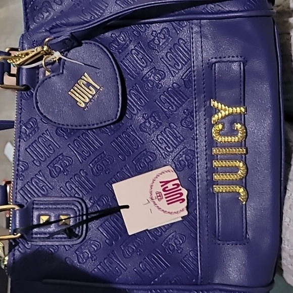 Juicy couture crossbody purse Juicy couture crossbody purse - Picture 2 of 11